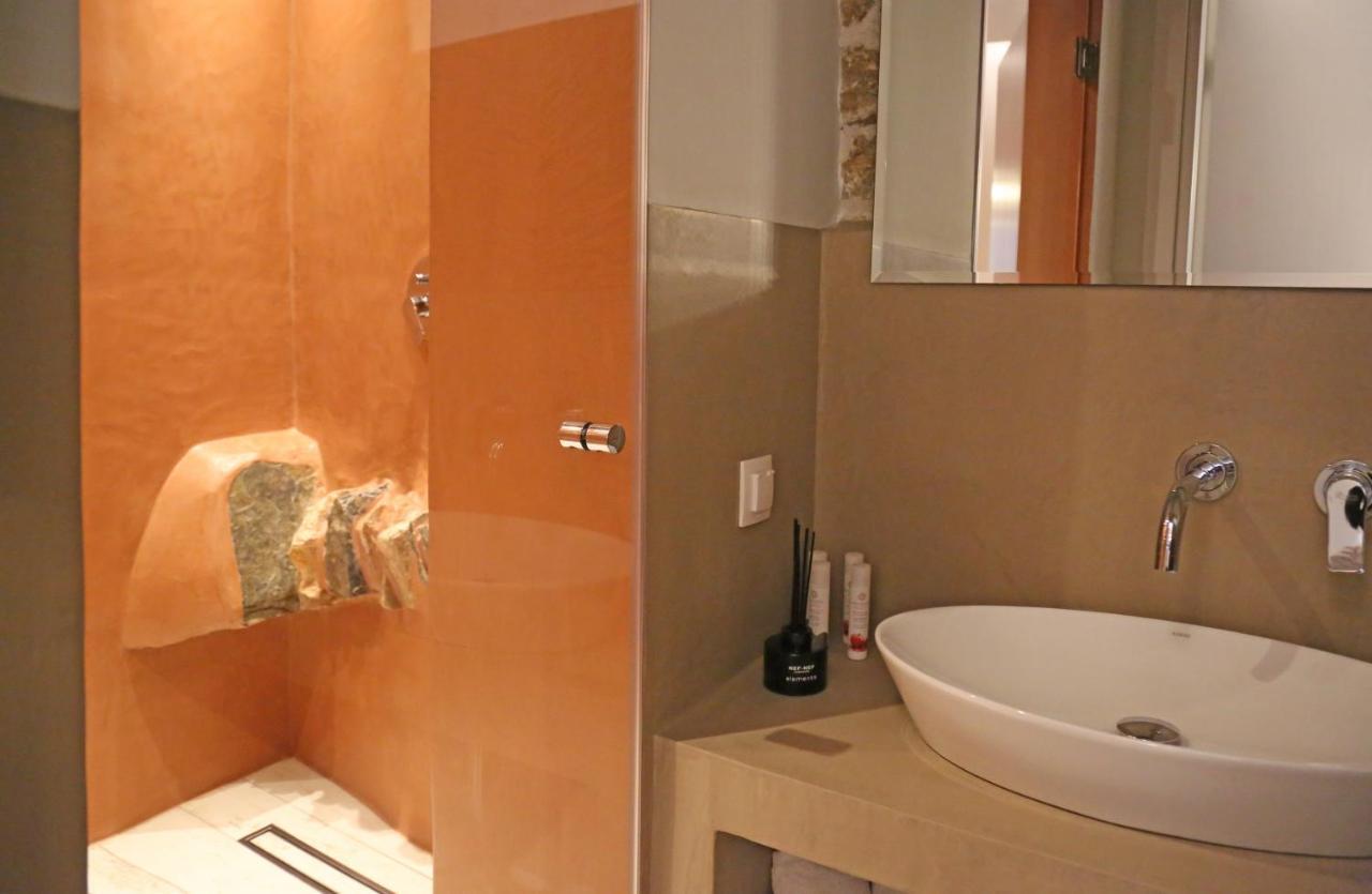 One Suite Syros Ermoupoli Exterior photo